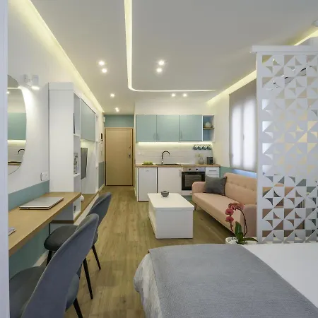 Appartement τhe Half Root In The Heart Of Center *
